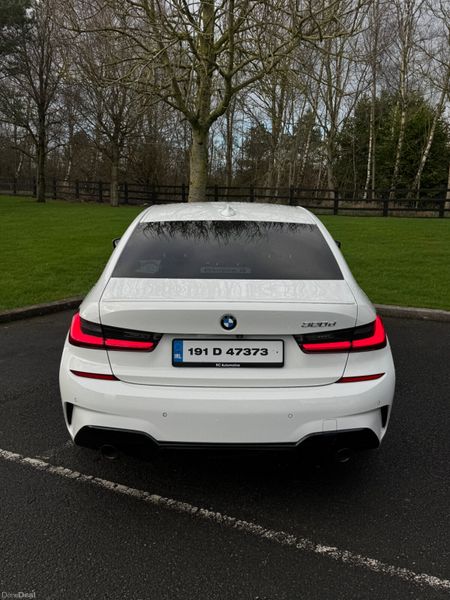 BMW 3-Series 2019 M-Sport Plus 381912176