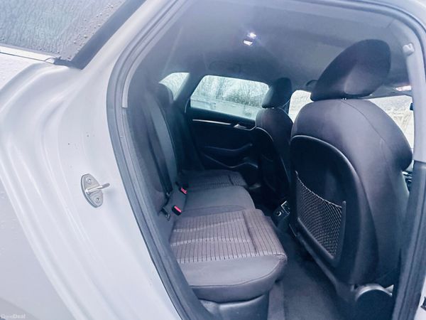 Audi A3 2017 1.4 with  Audi Virtual Cockpit 381925570