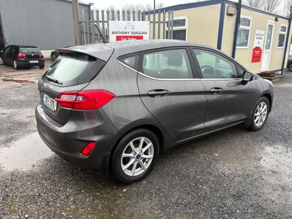 182 Ford Fiesta 1.1 titanium 382041798