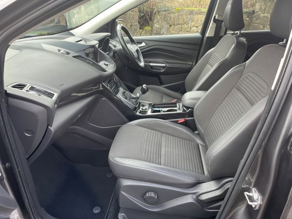 Ford Kuga 2.0TDCi 150PS FWD Titanium 382041842