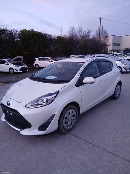 Toyota Aqua 2018 382046046