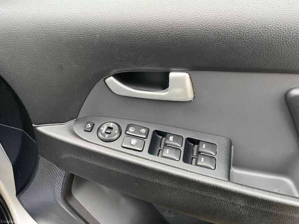 Kia Sportage 1.7 D PLATINUM 2WD 382060576