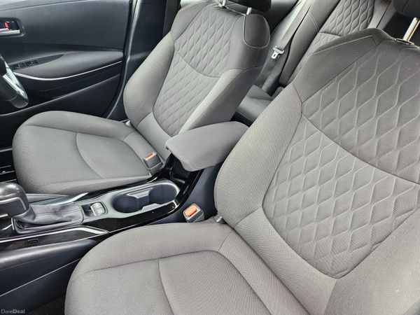 Toyota Corolla 2019 1.8 hybrid only 81klm 382070608