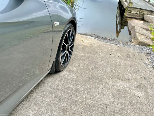 Opel Insignia 2018 382073928