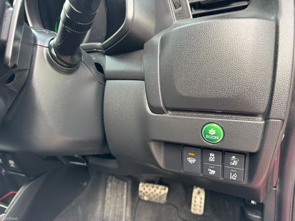 Honda Fit 1.5 Hybrid Sports Edition 61,000kms 2019 382095398