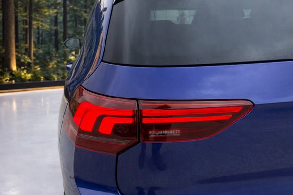 2025 VOLKSWAGEN GOLF 2.0TDI R-LINE AUTO 382024878