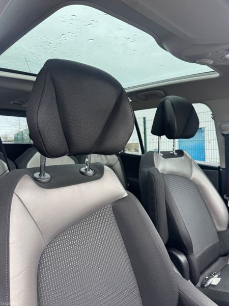 Citroen C4 2017 Picasso Flair model top spec 382028018