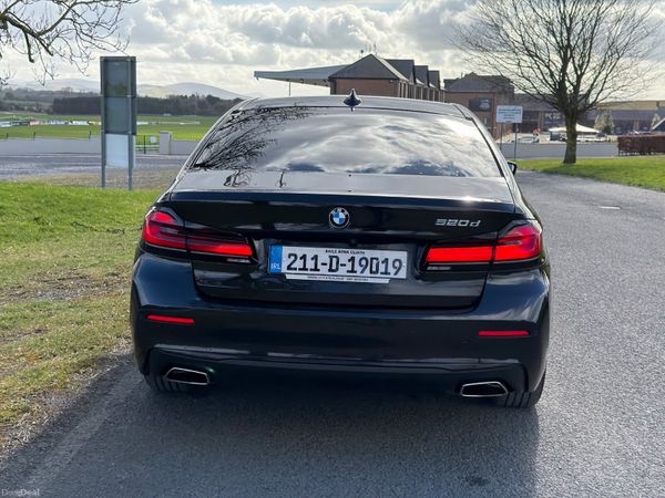 BMW 5-Series 2021 SE MHT 382157284