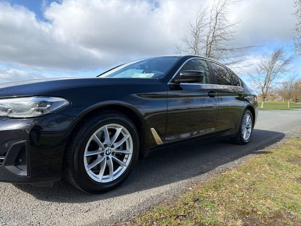 BMW 5-Series 2021 SE MHT 382157374