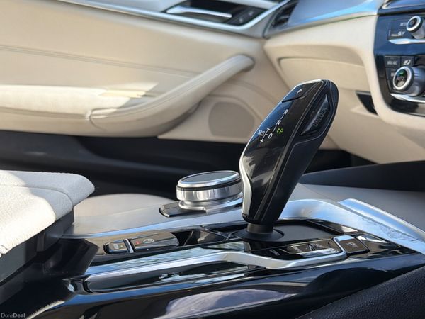 BMW 5-Series 2021 SE MHT 382157590