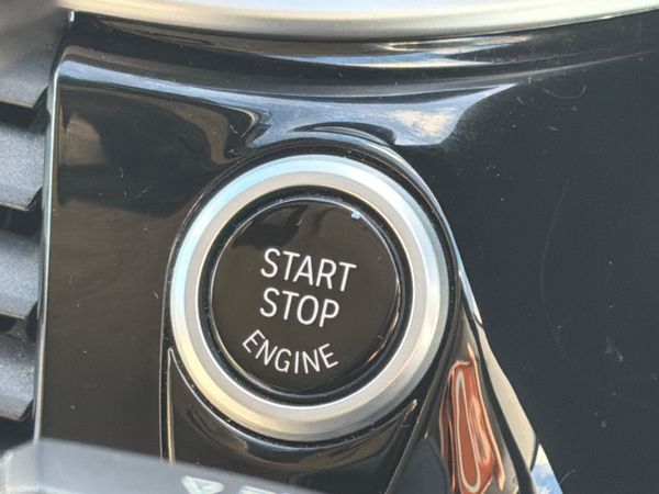 BMW 5-Series 2021 SE MHT 382157690