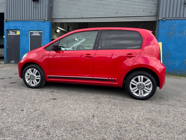 2017 Volkswagen up!  Automatic 382166108