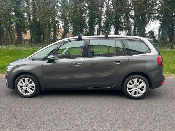 Citroen C4 2016 (7 SEATER) 382194230