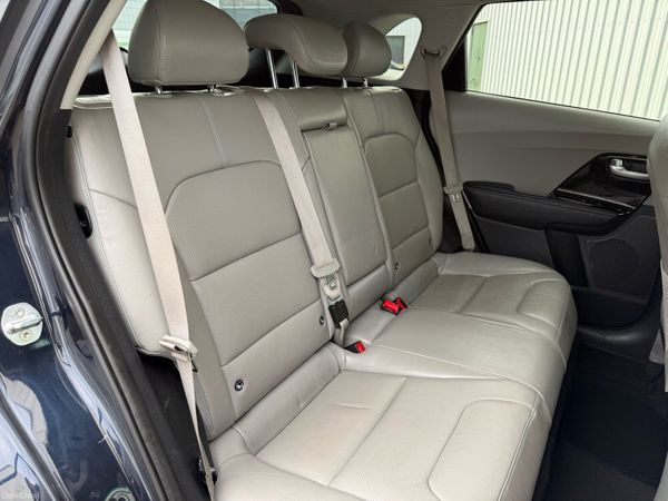 Kia Niro PHEV (High Spec) * EASTER SALE * 382195086