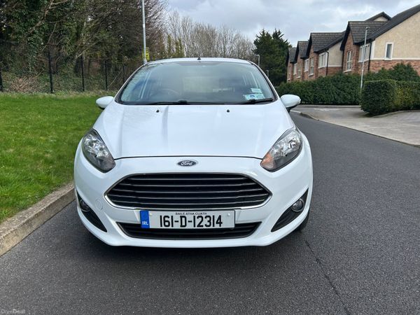Ford Fiesta 2016 (NCT 03/27) 382195428