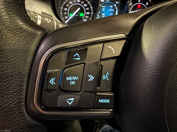 202 Jaguar E-Pace 2LtrD Auto *High Spec / Low Klm* 382196482