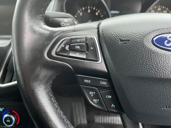 Ford Focus 1.5 TDCi 120PS Titanium 382104648