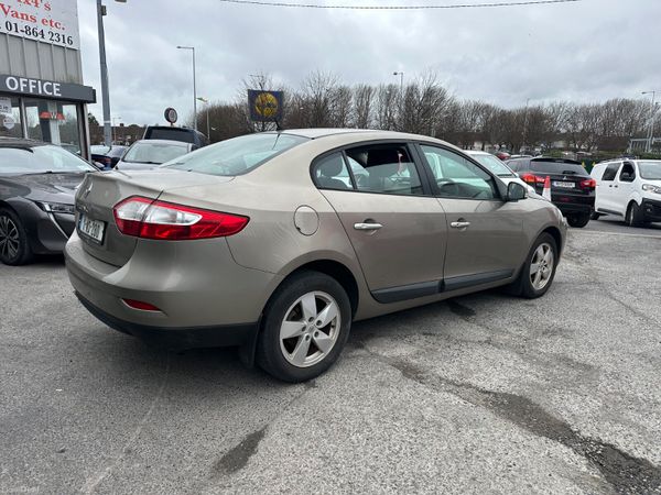 Renault Fluence 1.5 DCI GEARBOX NEEDS ATTENTION 382121708
