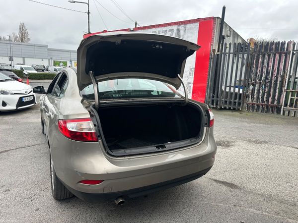 Renault Fluence 1.5 DCI GEARBOX NEEDS ATTENTION 382121724