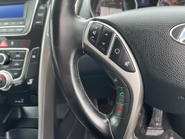 Hyundai i30 1.6 Diesel Deluxe 382249876