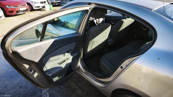 Renault Fluence 2011 Trade car starts and drives 382250132