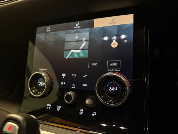 221 Range Rover Evoque 1.5 P300E R-Dynamic SE 382283640