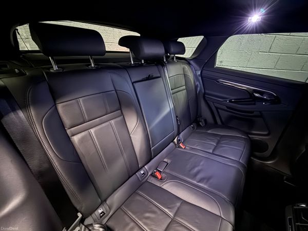 221 Range Rover Evoque 1.5 P300E R-Dynamic SE 382283636