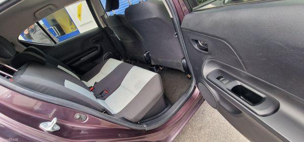 Toyota Aqua Automatic 382210686