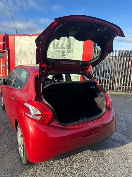 Peugeot 208 1.2 petrol NCT TAX LOW KMS 382213766
