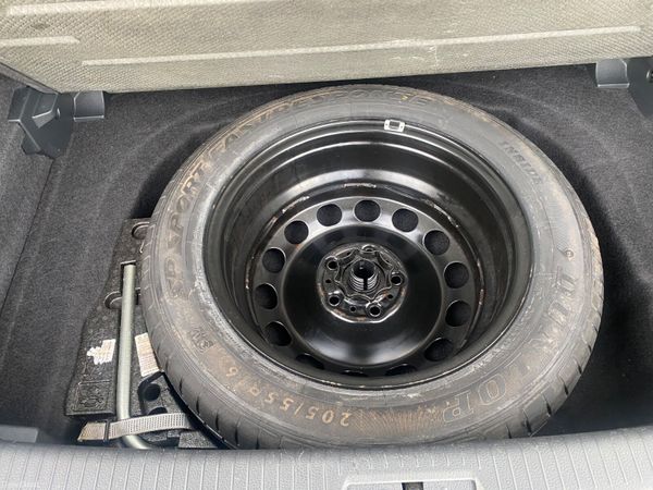 Volkswagen Golf 2013 382214368