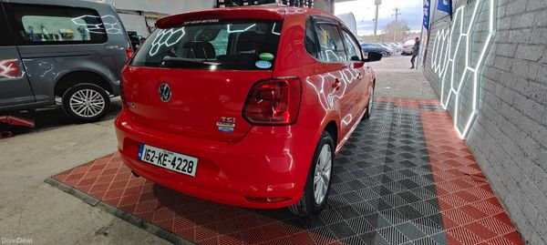162VW Polo- low milage very Clean car 382227040