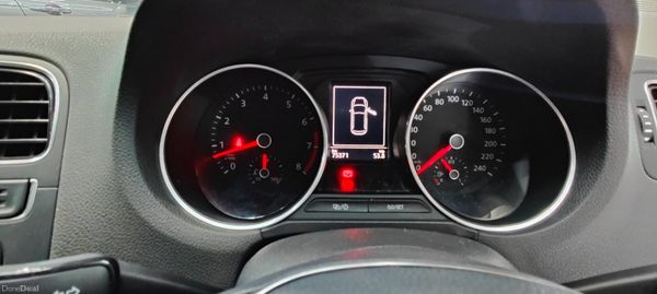 162VW Polo- low milage very Clean car 382227048