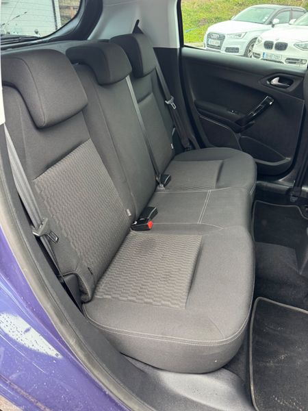 Peugeot 208 1.2 Automatic 32000KM 2016 High Spec 382348900