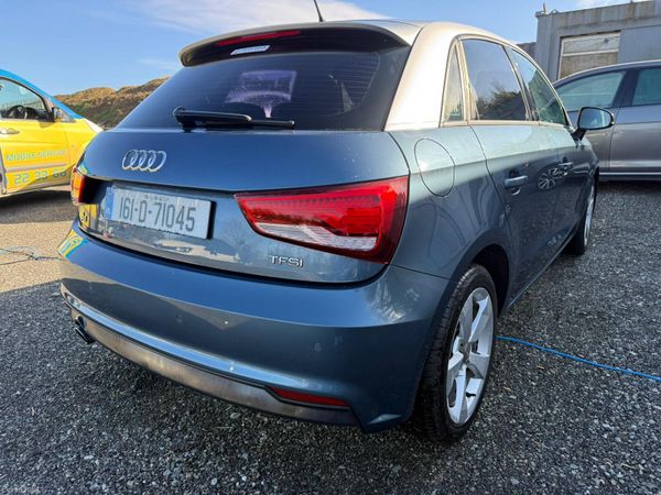 Audi A1 Auto 382351558