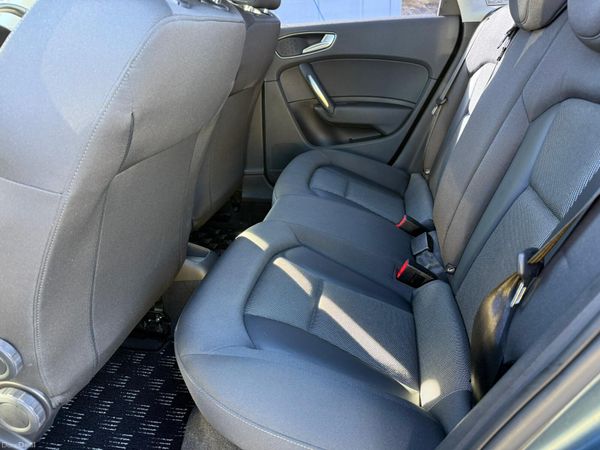 Audi A1 Auto 382351562