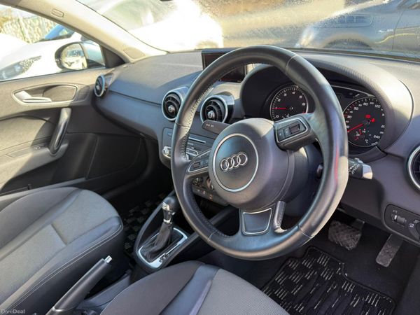 Audi A1 Auto 382351570
