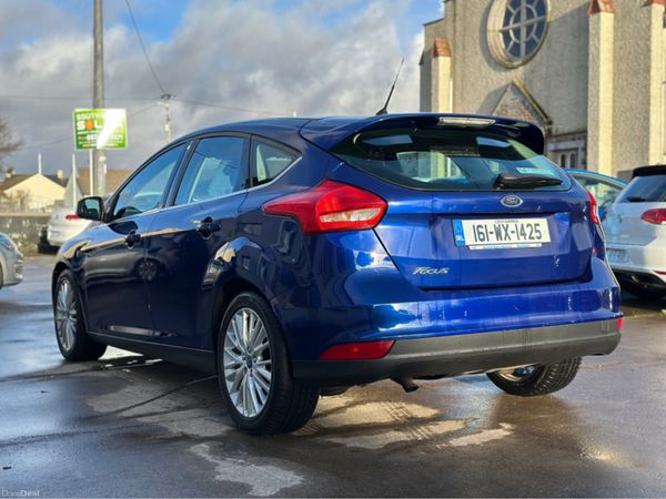 Ford Focus ZETEC 5DR 1.5 TD 95PS 6SPEED 4DR 382398564