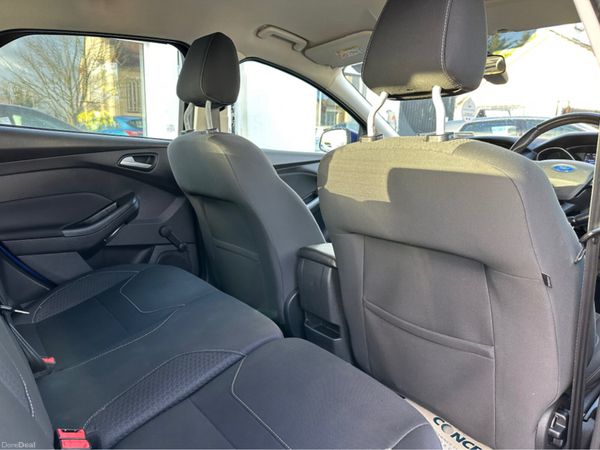 Ford Focus ZETEC 5DR 1.5 TD 95PS 6SPEED 4DR 382398594