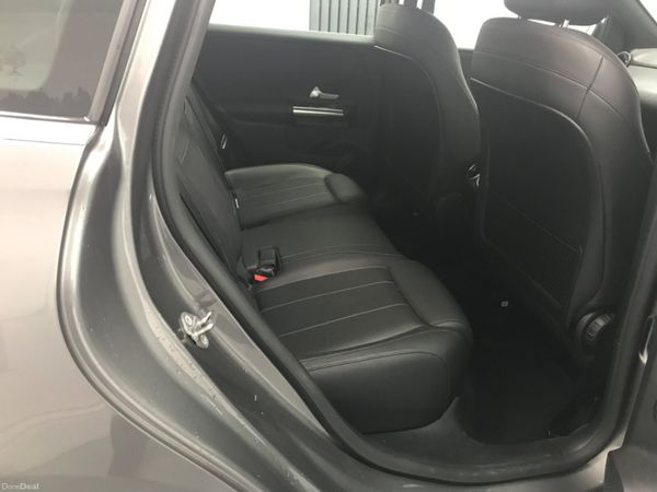 Mercedes-Benz B-Class 2019 382301740