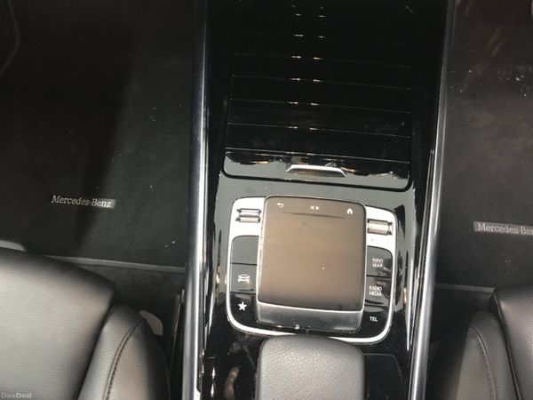 Mercedes-Benz B-Class 2019 382301746