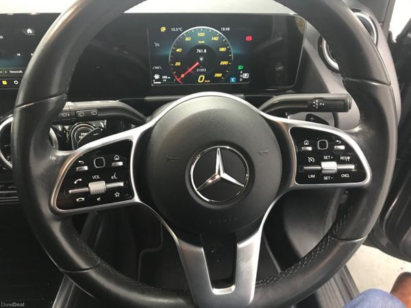 Mercedes-Benz B-Class 2019 382301748