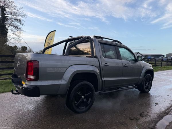 162 Volkswagen Amarok Highline 180bhp black Ed 382304850