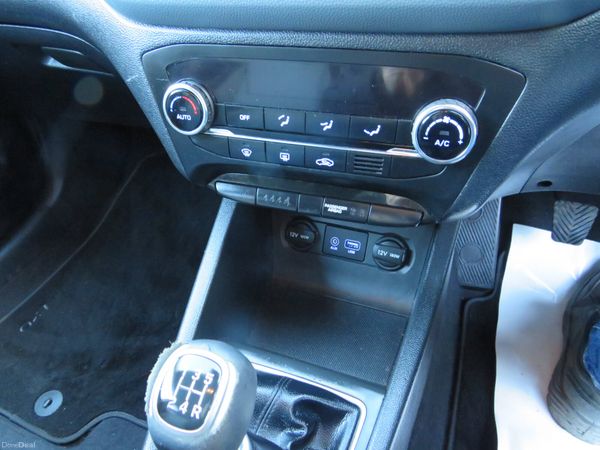 Hyundai i20 2015 5DR PETROL BARGAIN BUY 382317644