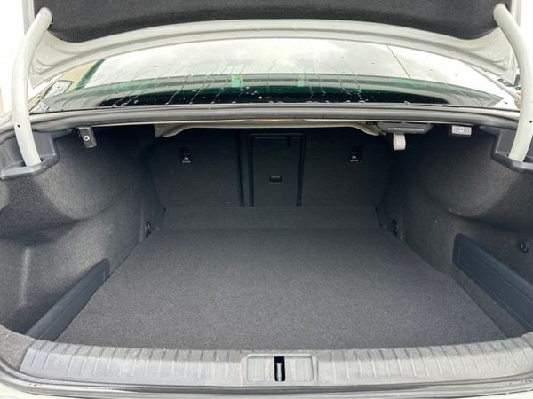 Volkswagen Passat HIGHLINE 1.6 TDI MANUAL 6SPEED F 382333512