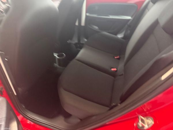 Volkswagen up! 2015 382463542