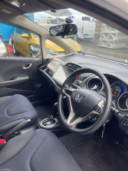 Honda Fit 382469314