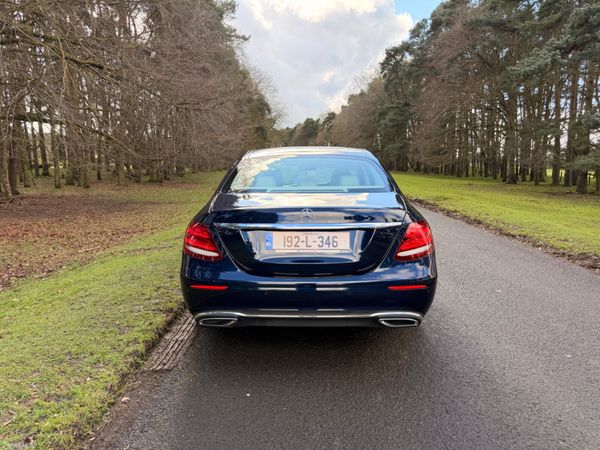 Mercedes-Benz E-Class 2019 382479376
