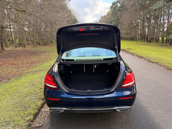 Mercedes-Benz E-Class 2019 382479404