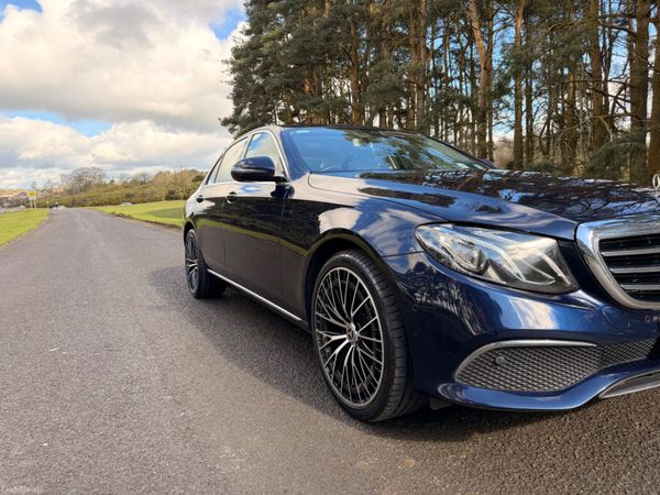 Mercedes-Benz E-Class 2019 382479408