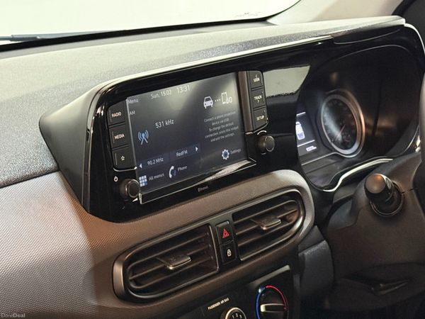 Hyundai i10 Deluxe Plus 1.0L 382491012